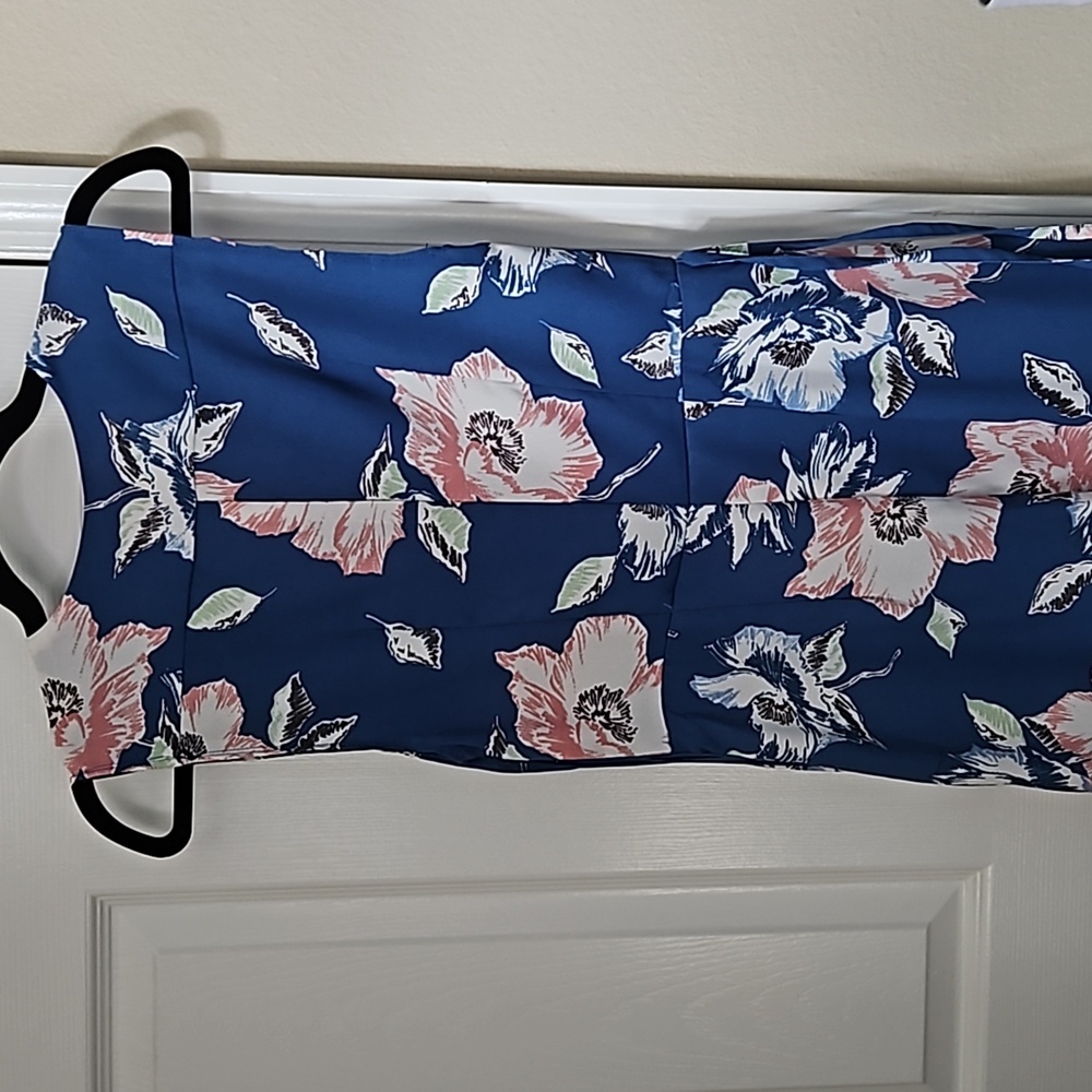 French Connection Dress: Faux Wraparound, Floral - Picture 4 of 4